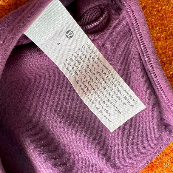 🧘🏽‍♀️NWOT LULULEMON Flow Y Nulu Bra - Size 8 - Picture 9 of 14